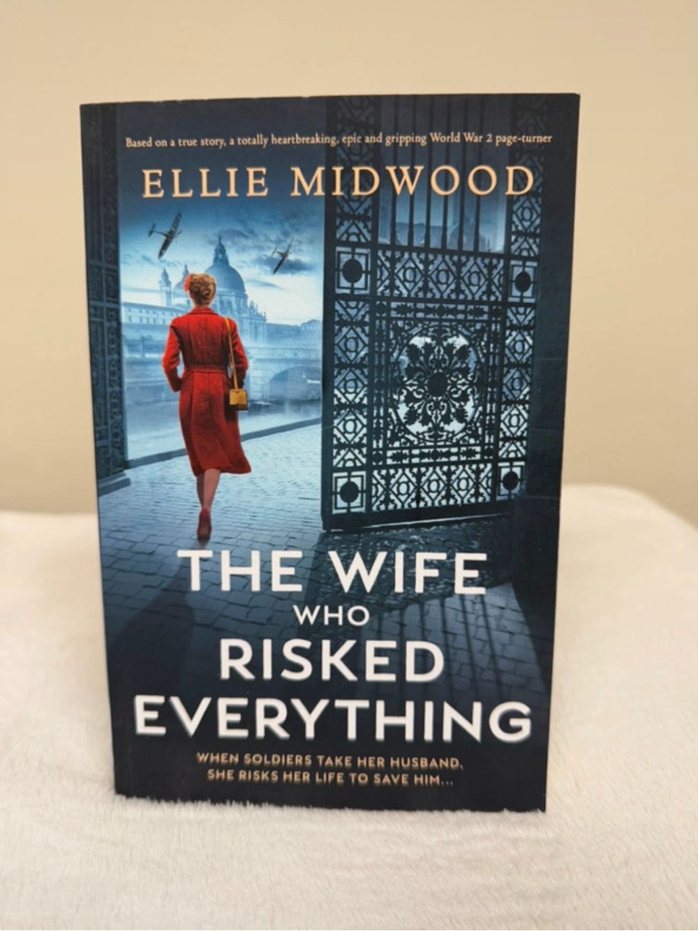 The Wife Who Risked Everything by Ellie Midwood